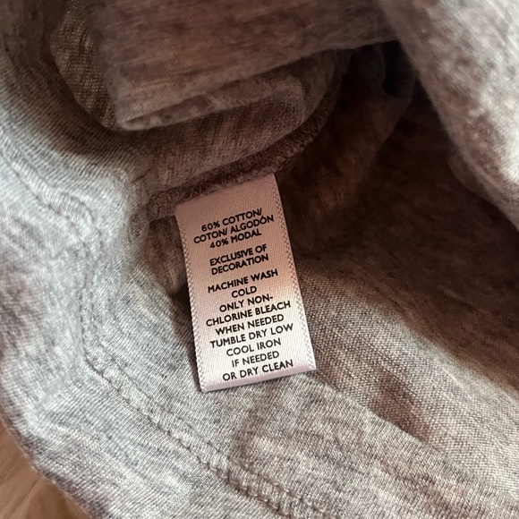 Loft Petite Heather Gray Split Sleeve Lace Trim Tee Size Small - Picture 5 of 6